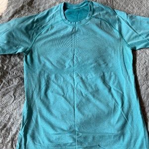Lululemon shirt